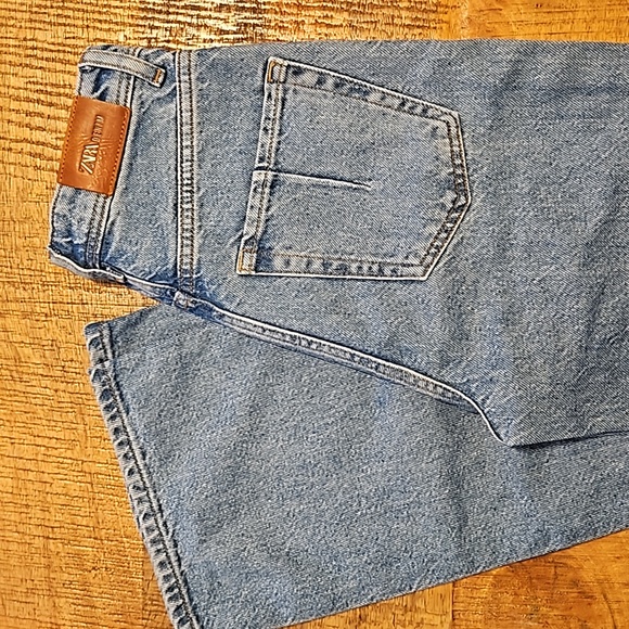 Zara jeans - Picture 2 of 2